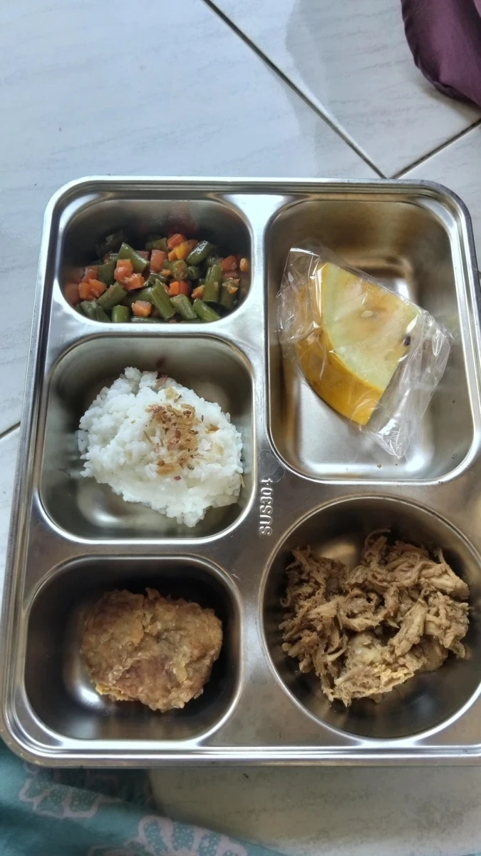 MAKANAN BERGIZI GRATIS
