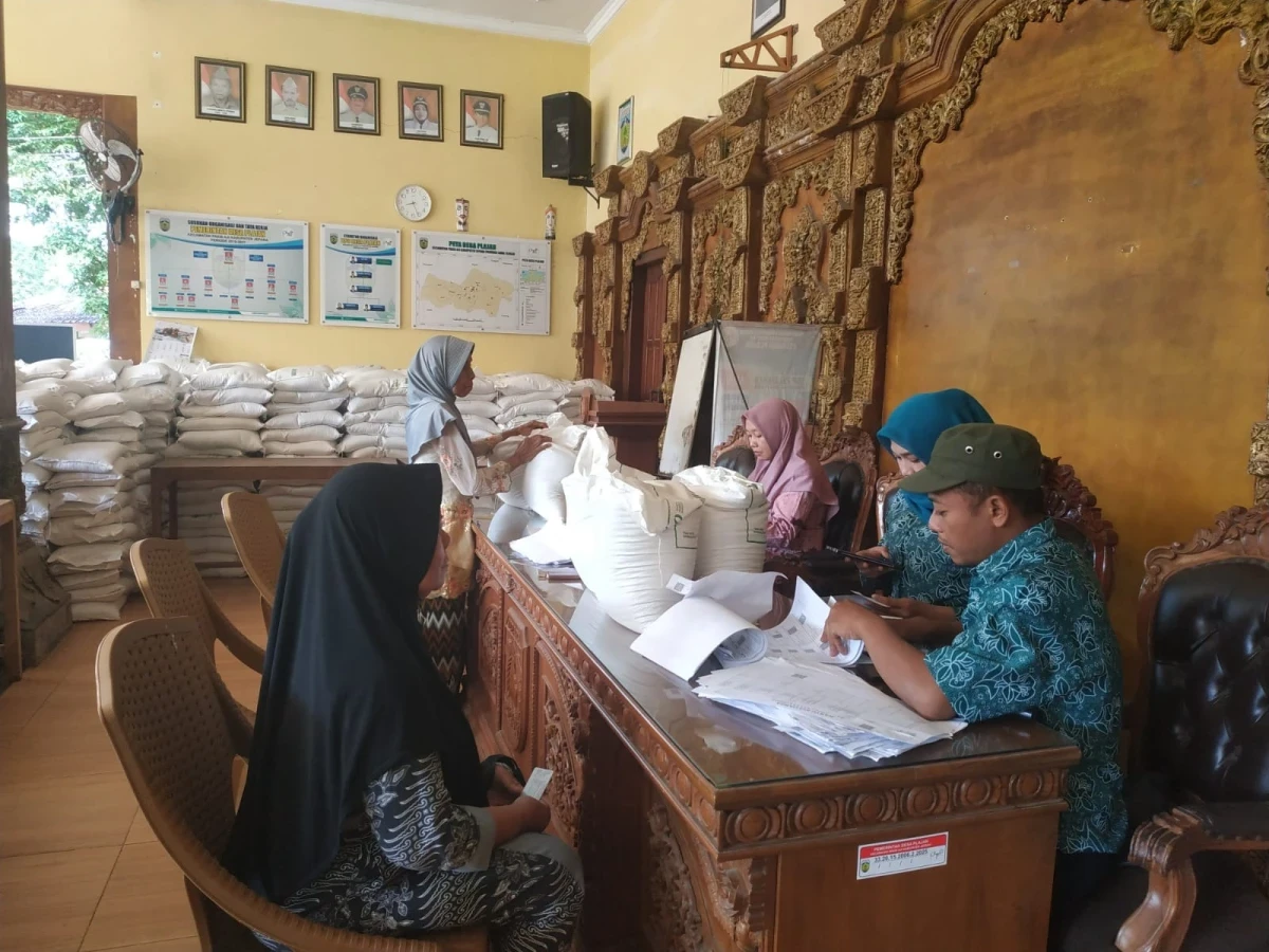 PEMBAGIAN BERAS