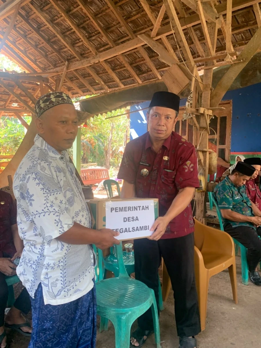 TP PKK Desa Tegalsambi Takziah ke Kediaman Almarhum Bapak Jamzuri