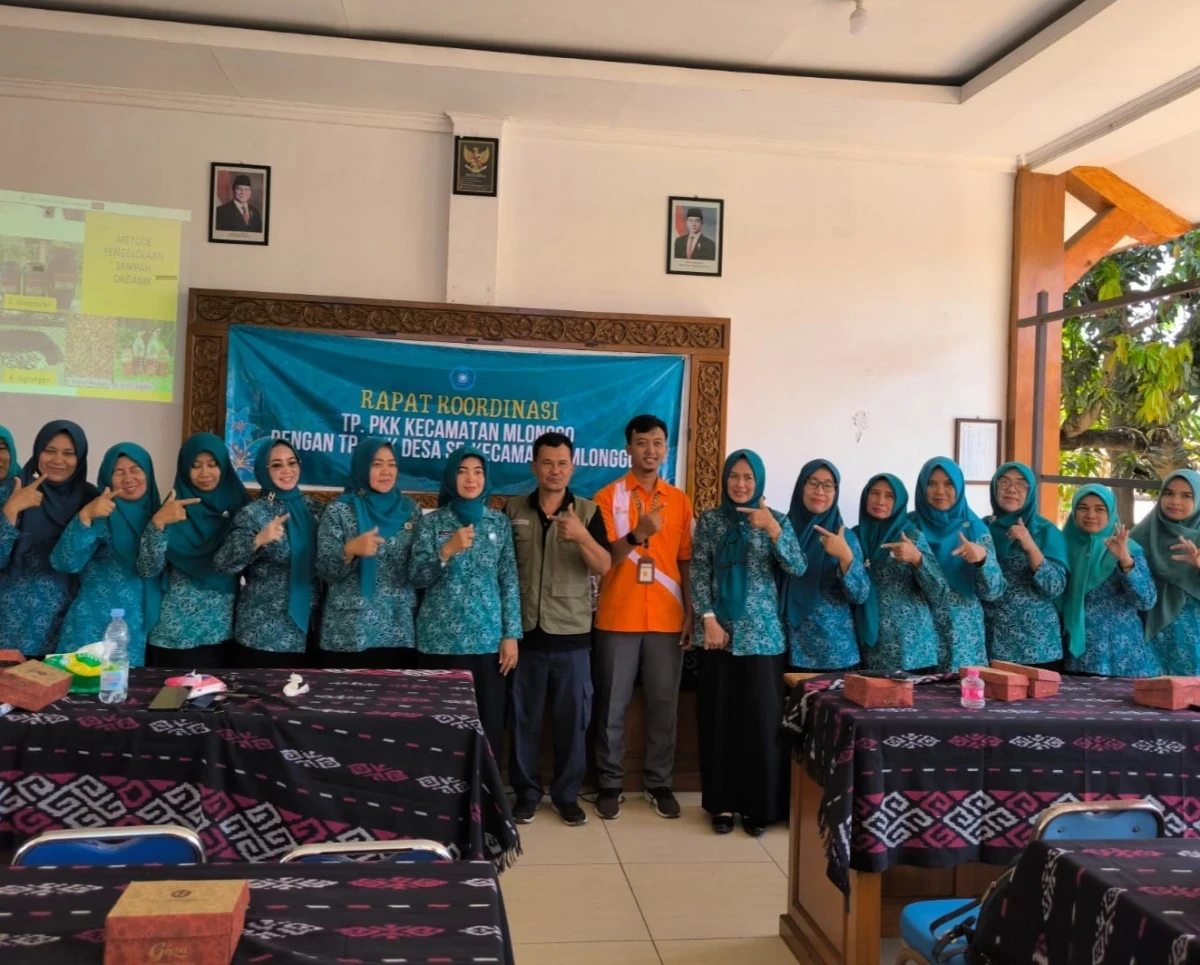 Penguatan Kapasitas Kader PKK Kecamatan Mlonggo dalam Pengelolaan Sampah Rumah Tangga