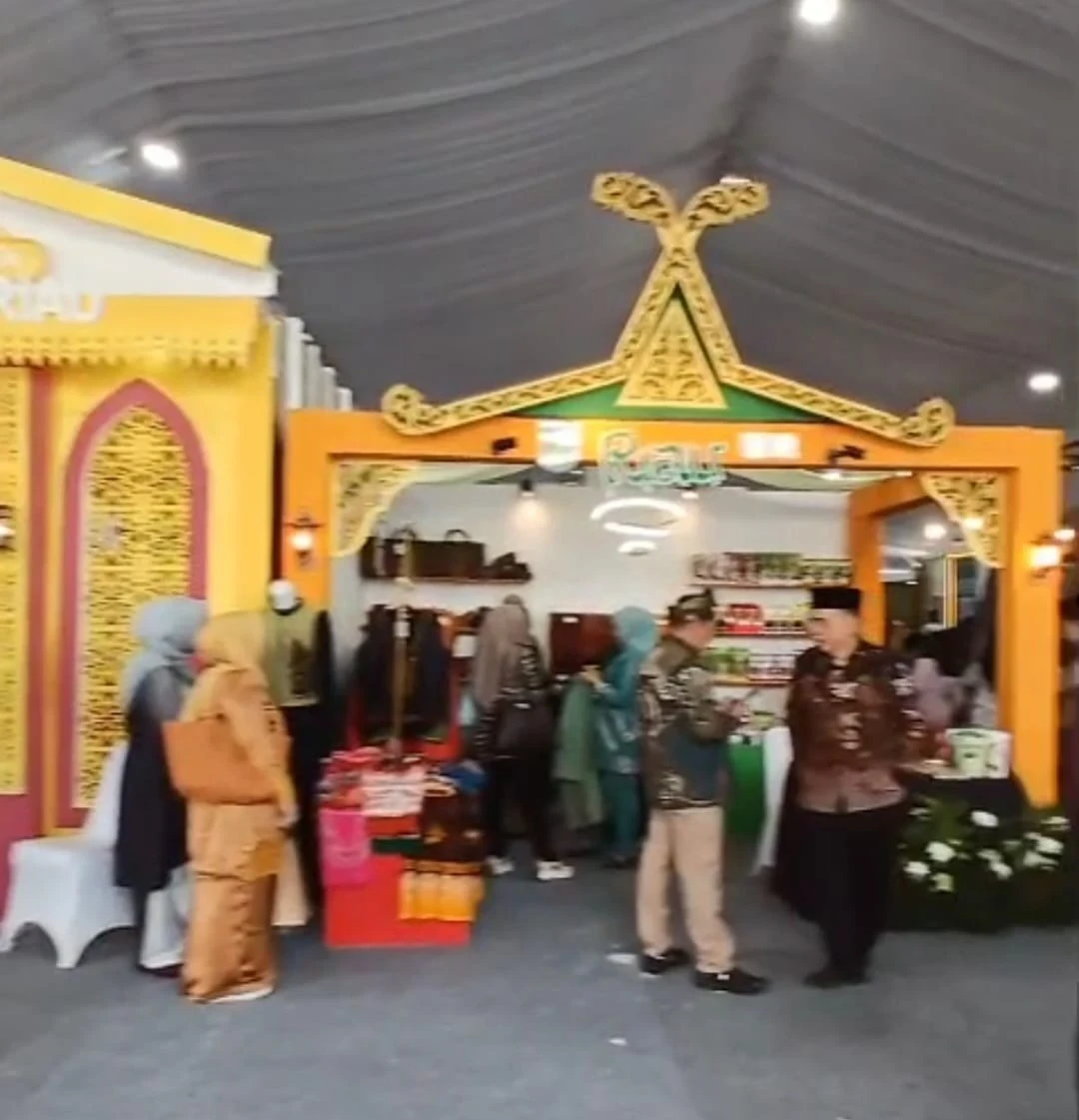 Menebar Cahaya Al-Qur'an