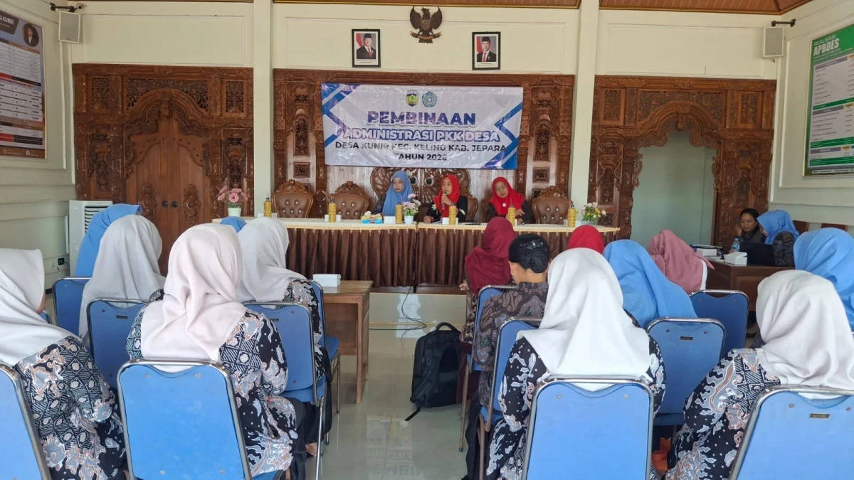 Pembinaan Administrasi PKK di Desa Kunir
