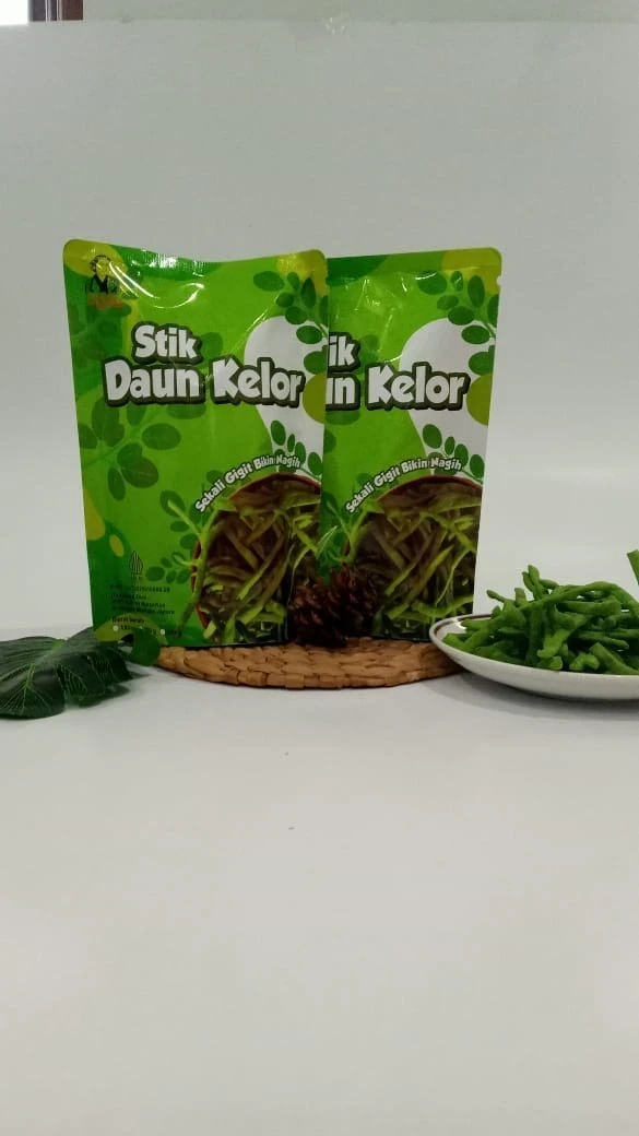 Stik Daun Kelor Ibu Nurul Khofifah Camilan Inovatif dari Desa Sinanggul