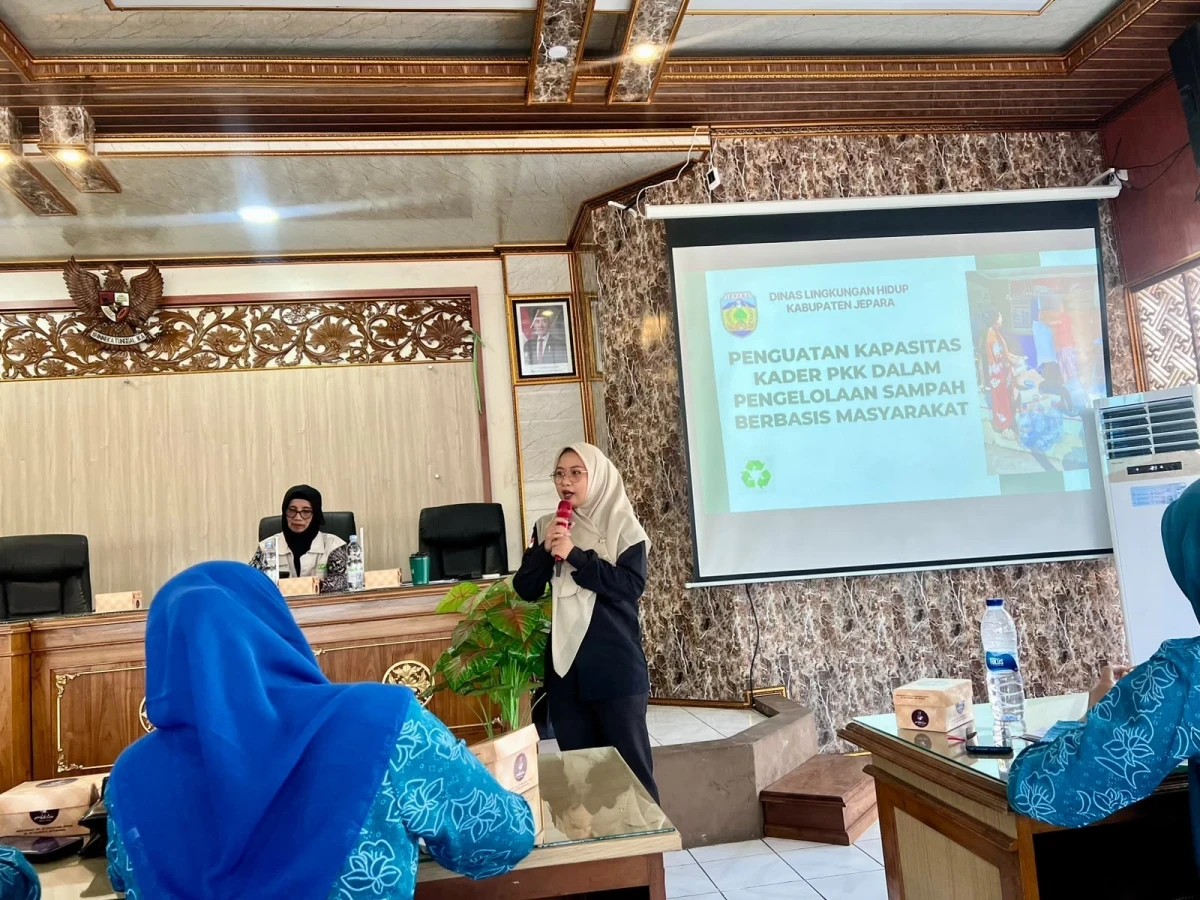 RAKOR TP PKK KEC. JEPARA SERTA SOSIALISASI IBU DALAM PENGOLAHAN LIMBAH SAMPAH 