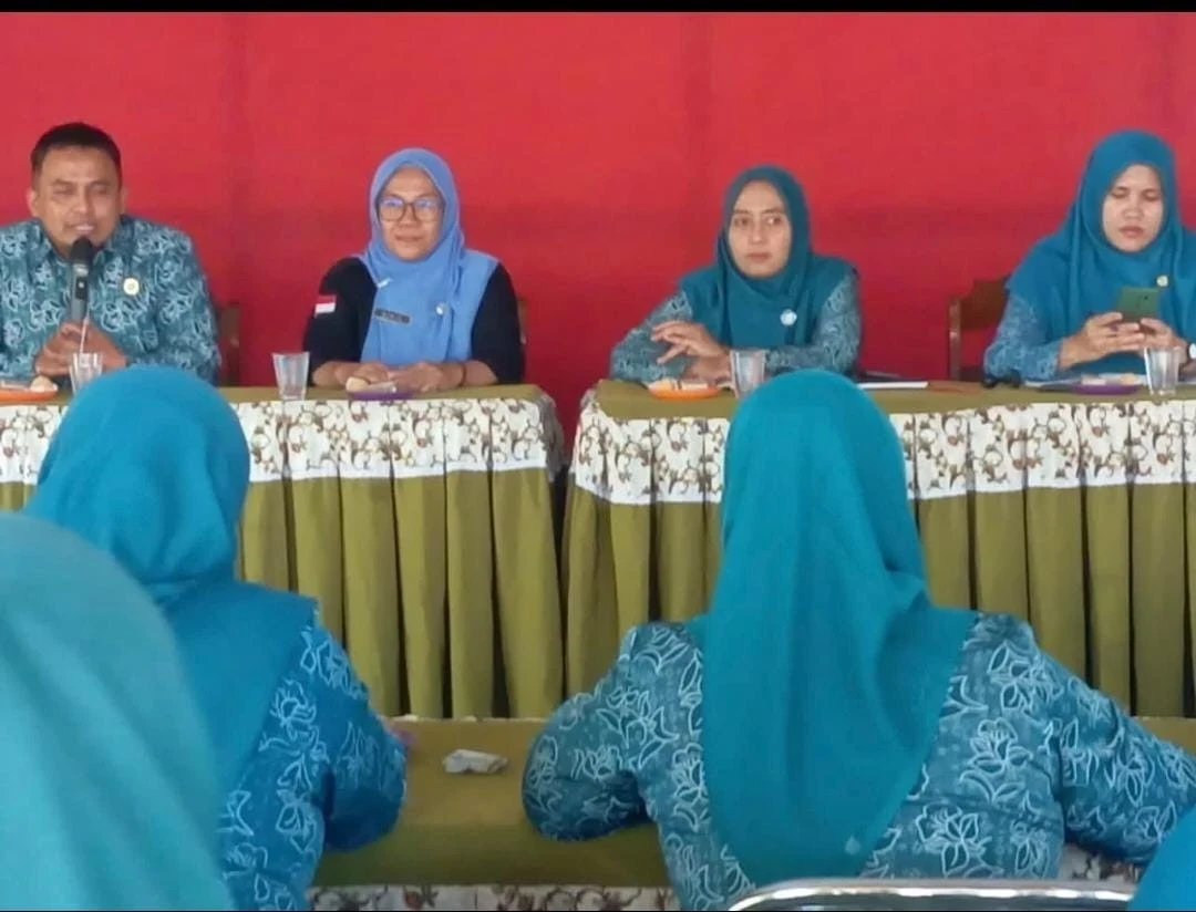 RAKOR PKK KECAMATAN DAN DESA SERTA SASIALISASI BANK SAMPAH BAGI POKJA 3