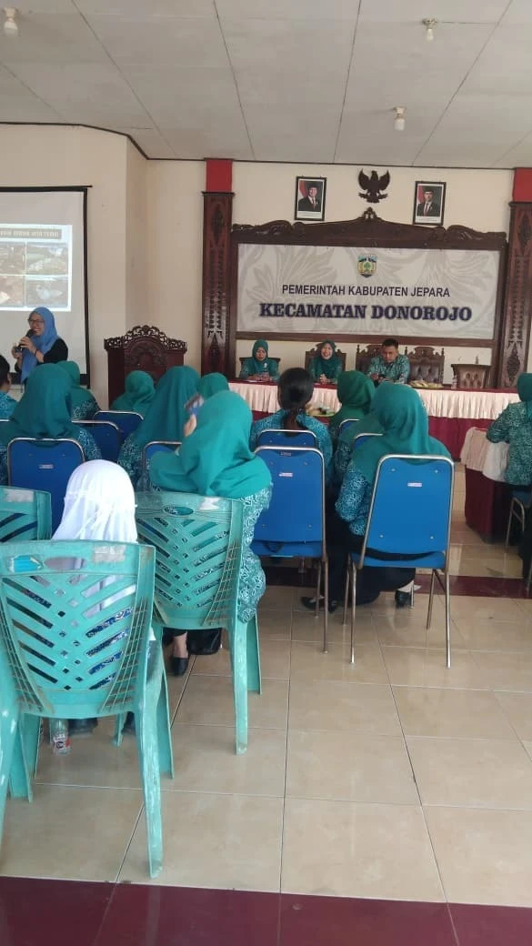 SOSIALISASI PENGOLAHAN SAMPAH