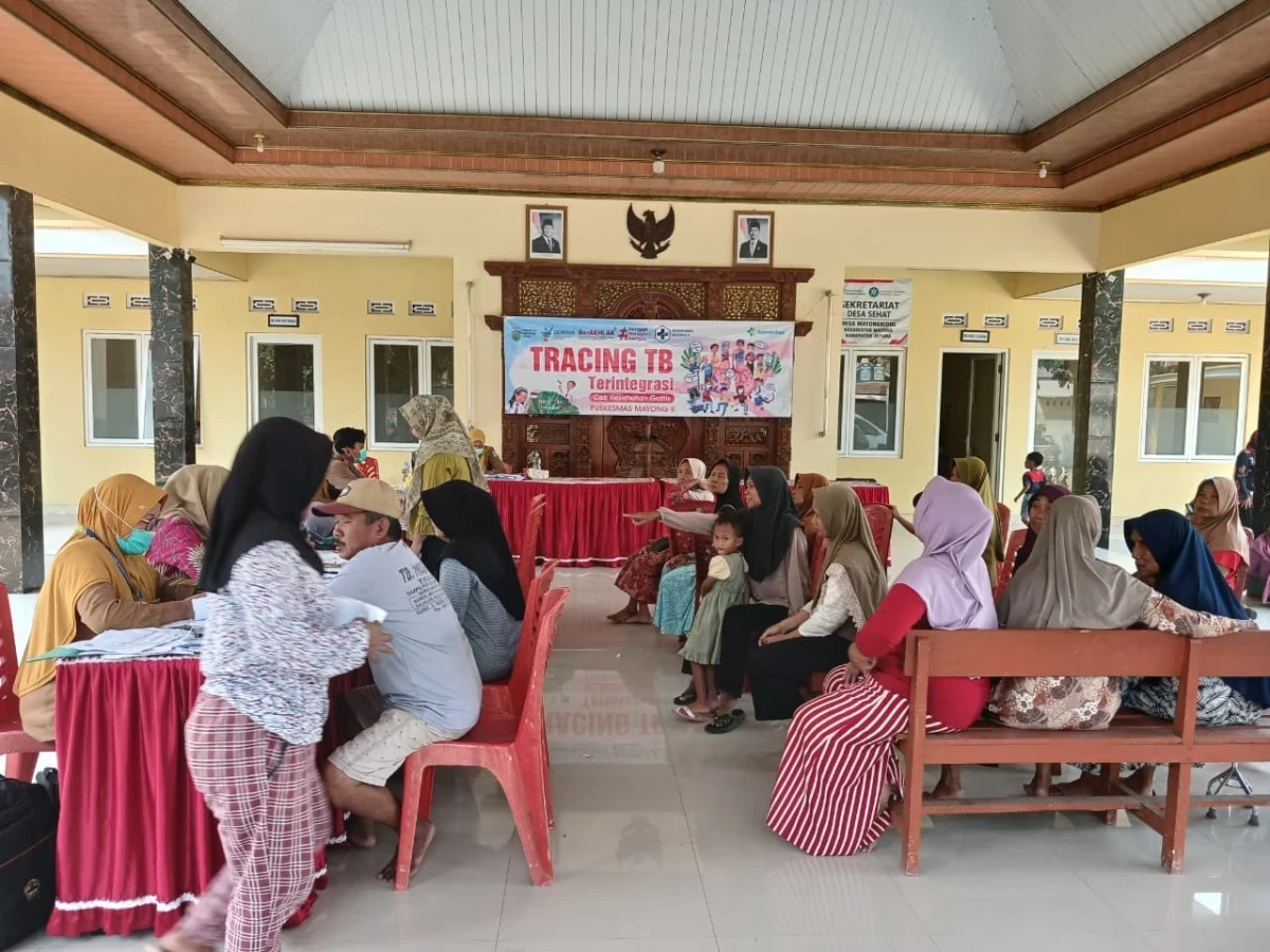 Pelayanan Rontgen Paru dan Cek Kesehatan Gratis Hasil Sinergi Kader Posyandu & Puskesmas Mayong 2