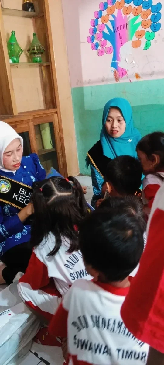📚 KUNJUNGAN BUNDA LITERASI DESA SUWAWAL TIMUR DAN KEGIATAN MEMBACA BERSAMA  BUNDA LITERASI KECAMATAN PAKIS AJI DI KB SHOFA MARWA
