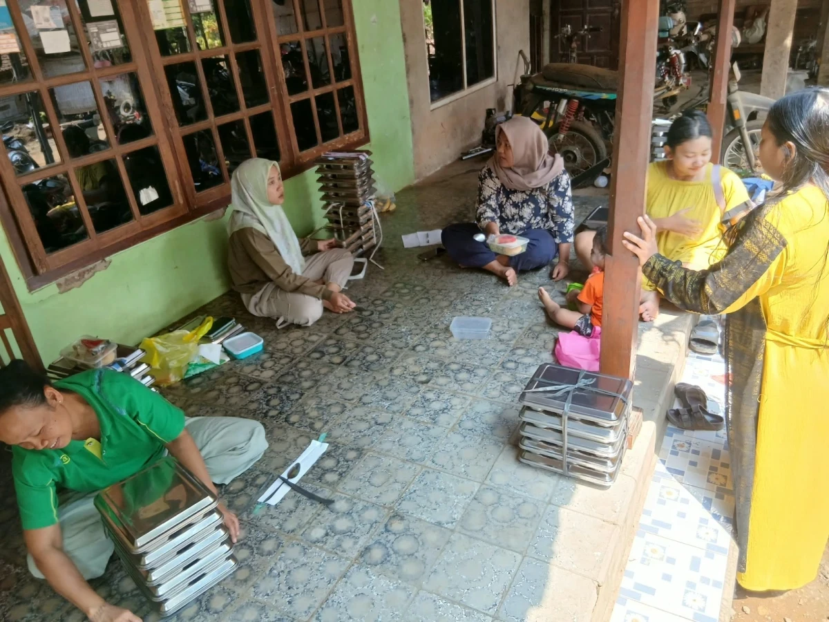 MAKANAN BERGIZI GRATIS