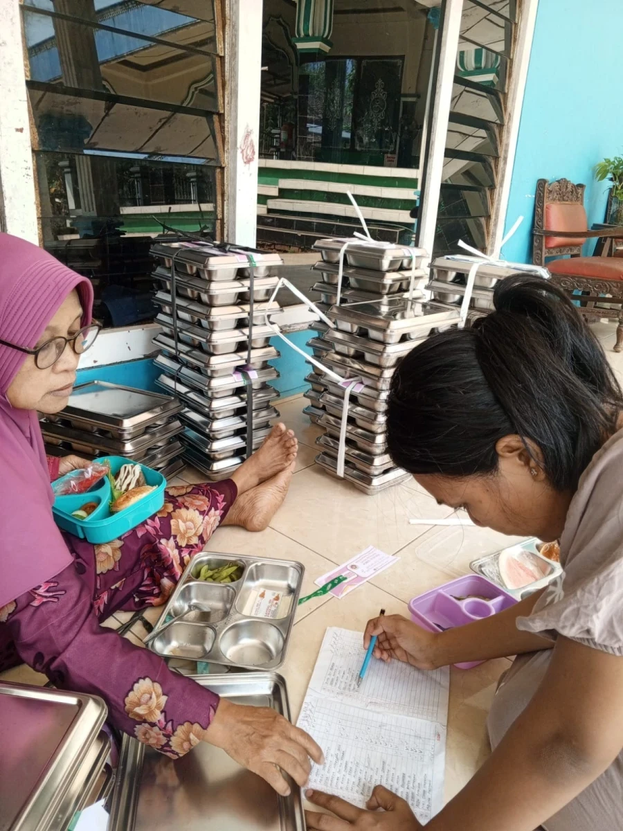 MAKANAN BERGIZI GRATIS