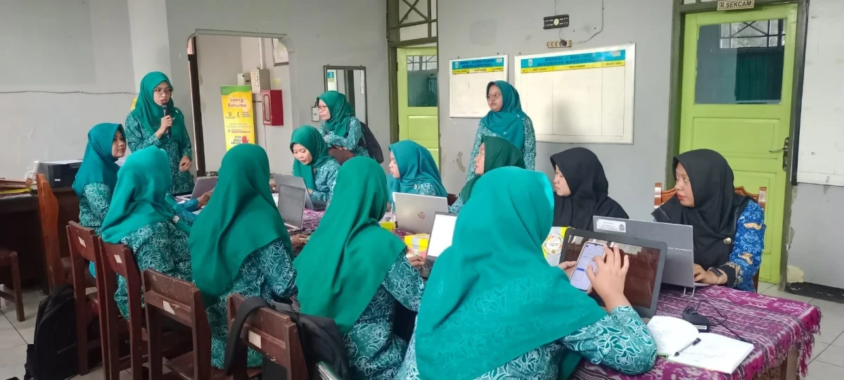 TP PKK Desa Margoyoso mengikuti Pelatihan SmartKartini di Kecamatan Kalinyamatan