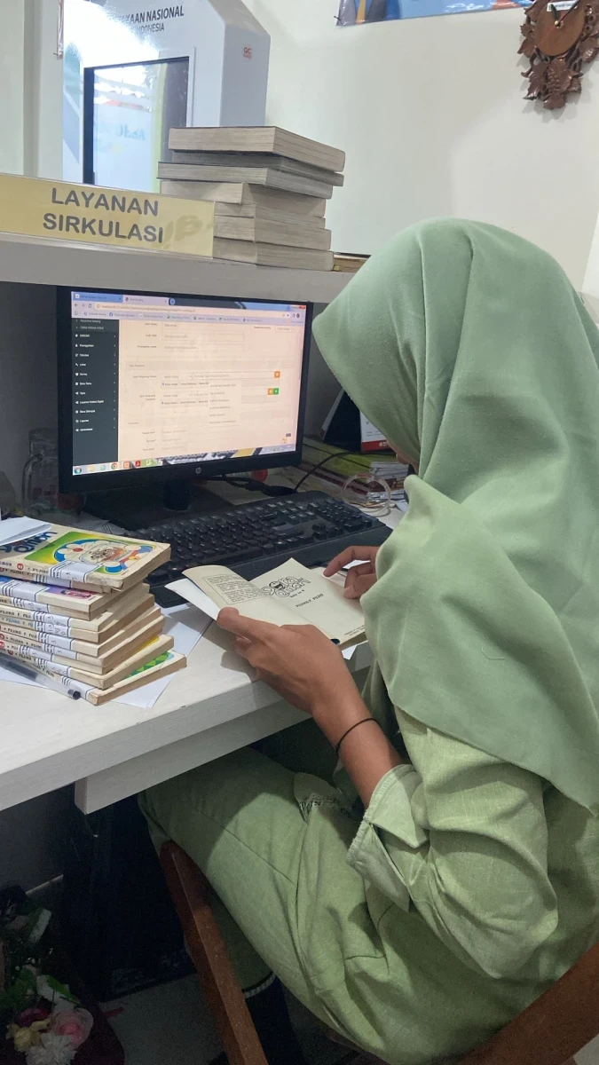 Penginputan Buku ke Aplikasi Inlislite, Wujud Digitalisasi Pengelolaan Perpustakaan