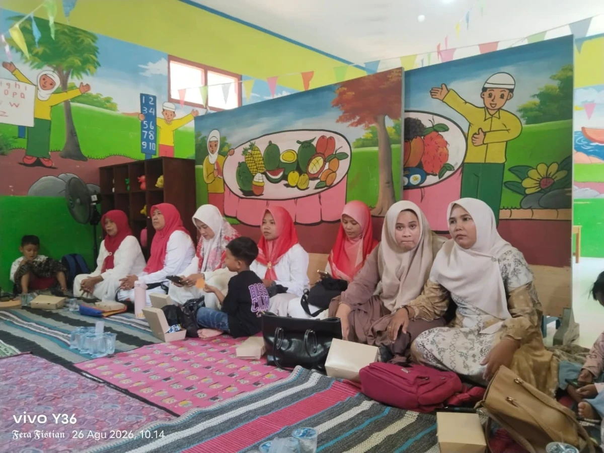 Rapat guru sekaligus memperingati maulid nabi 