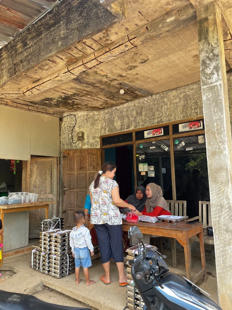 MAKANAN BERGIZI GRATIS