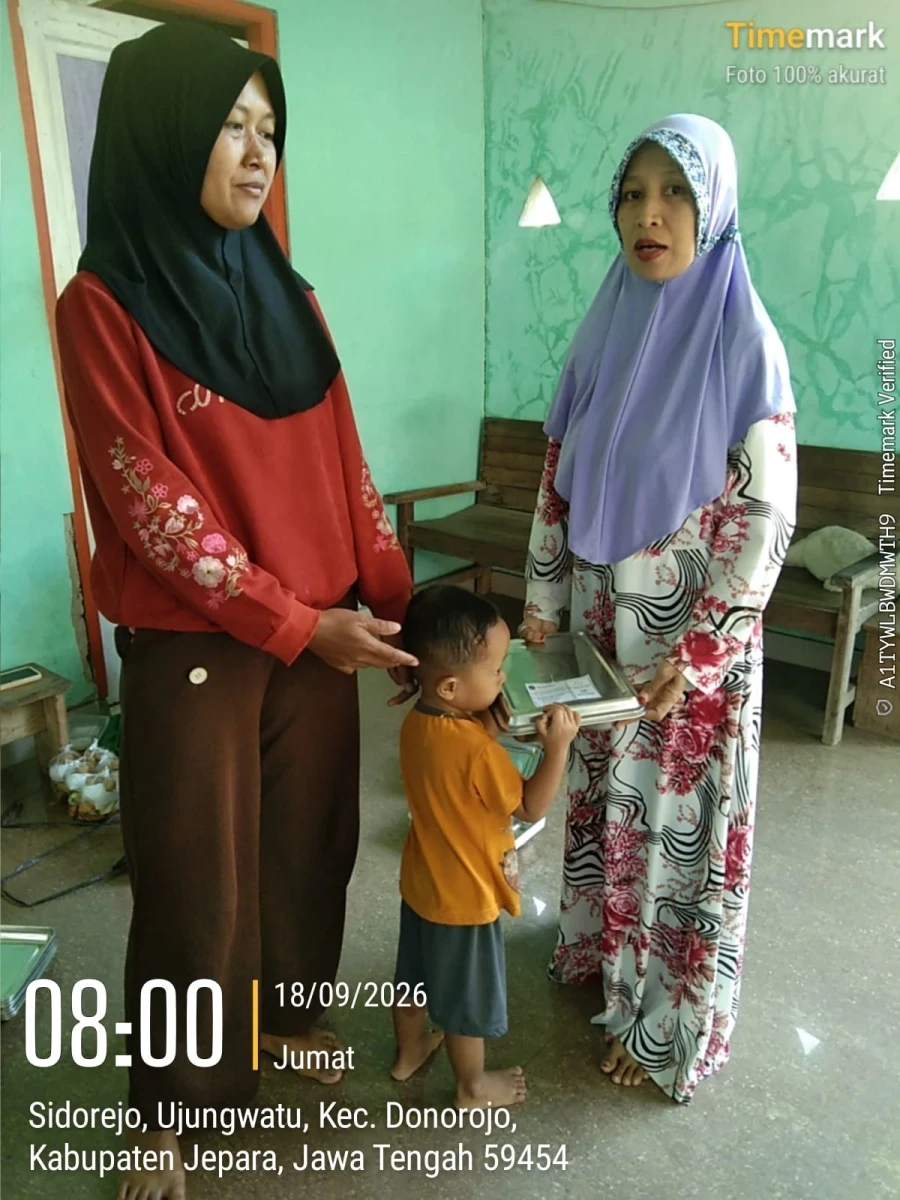 TP.PKK DESA PENDAMPINGAN PENDISTRIBUSIAN MAKAN BERGIZI GRATIS (MBG) DI RW 05 POS 02 Sidorejo.