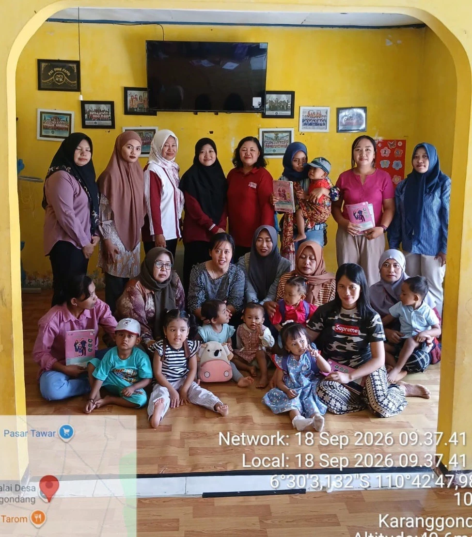Pelaksanaan Kelas Ibu Balita Desa Karanggondang bersama Bidan Desa dan Pokja IV TP PKK