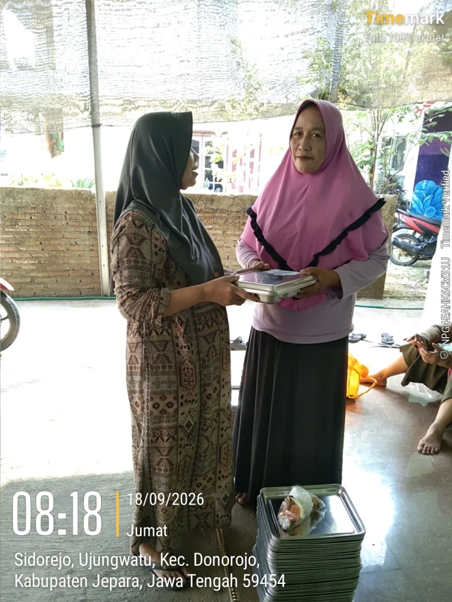 PENDISTRIBUSIAN MAKAN BERGIZI GRSTIS (MBG) DI RW 02 POS 02 SIDOREJO