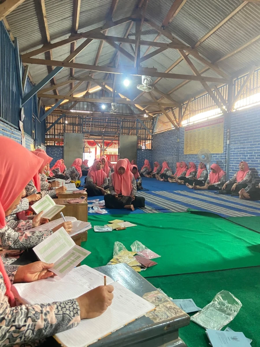 Pertemuan Rutin PKK RT 04/RW 02 Bendansari Digelar di Gedung PKK