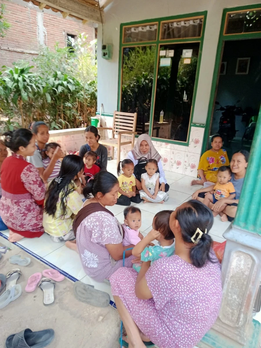 Sosialisasi mbg keibu balita tentang 1 jam konsumsi setelah pendistribusian dirt 11 rw04 desa bringin