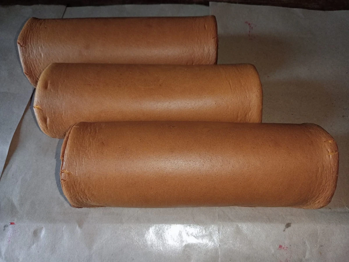 UMKM Cap Nona Naik Kelas, Hadirkan Inovasi Bolu Gulung sebagai Produk Unggulan Desa Telukawur