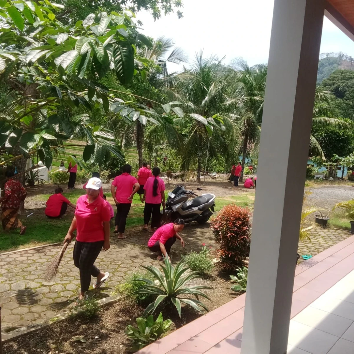 Kerja bakti di Vihara Bodhi Santi Dukuh Krajan Desa jugo