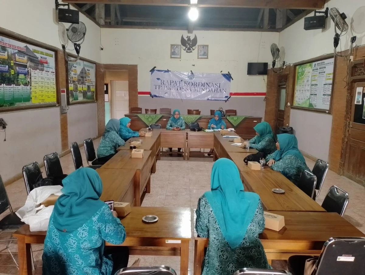 Rapat rutinan pkk desa