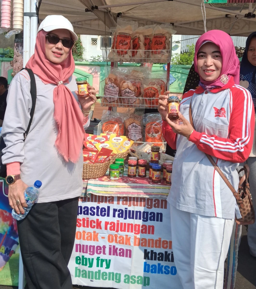 Sajian Khas Pesisir: Sambal dan Serundeng Ikan Laut Teresia Karanggondang Unjuk Gigi di Alun-Alun Jepara