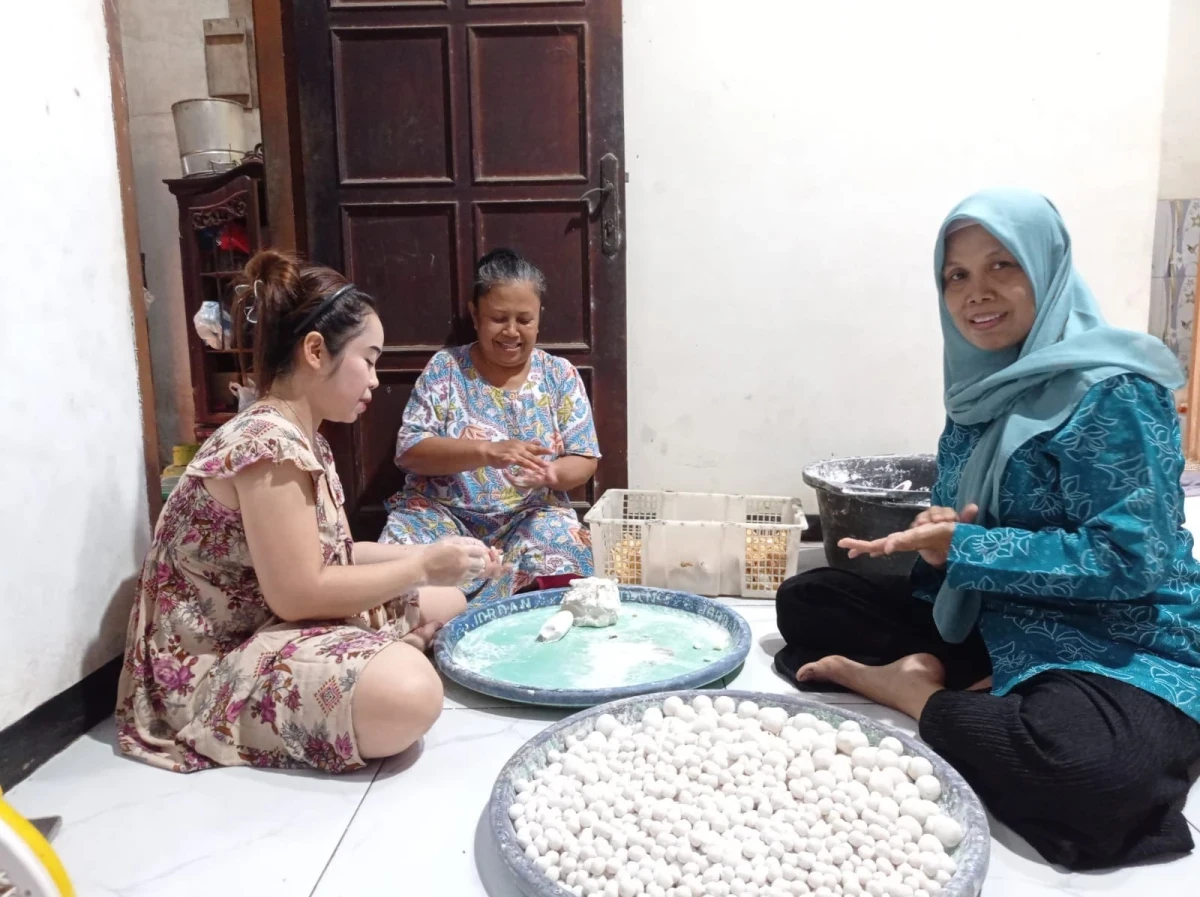 KUNJUNGAN KE UMKM 