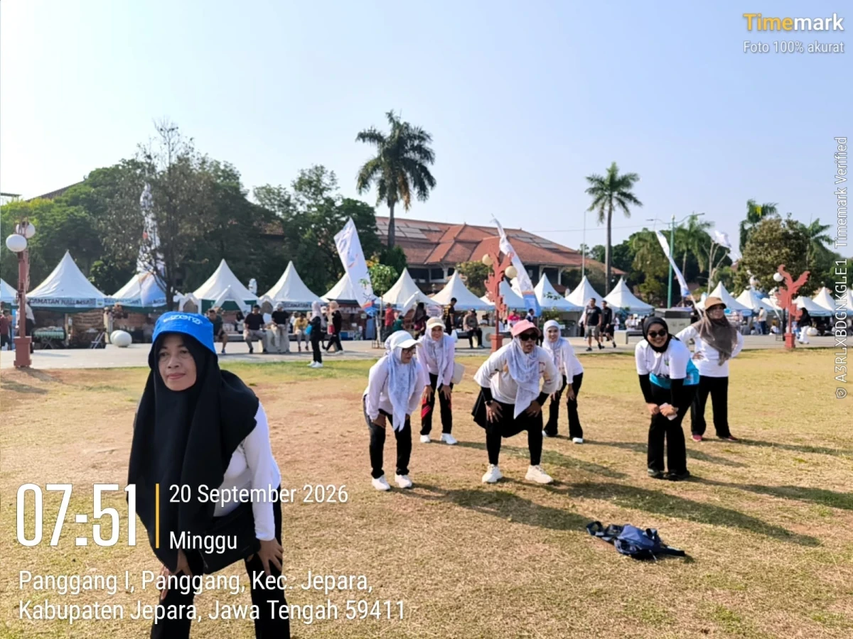 SENAM DI ALUN-ALUN JEPARA