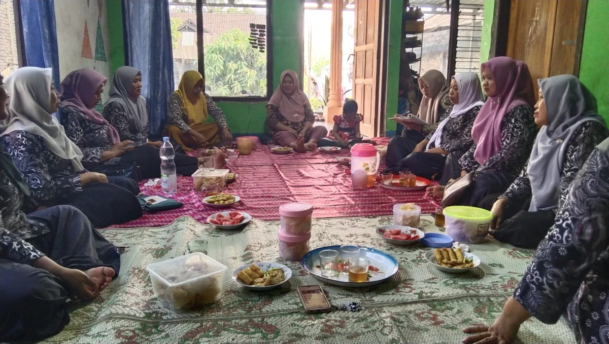 Rapat inti pengurus PKK. Desa kecapi