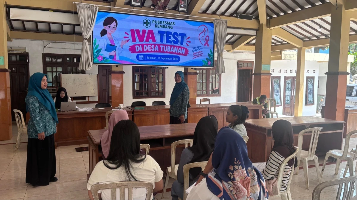 TP PKK Kecamatan Kembang Bersama Puskesmas Kembang Pelayanan Deteksi Dini Kanker Serviks melalui Pemeriksaan IVA di Desa Tubanan