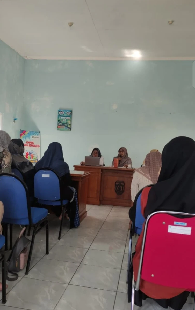 Kegiatan pertemuan rutin TPK (tim pendamping keluarga) 