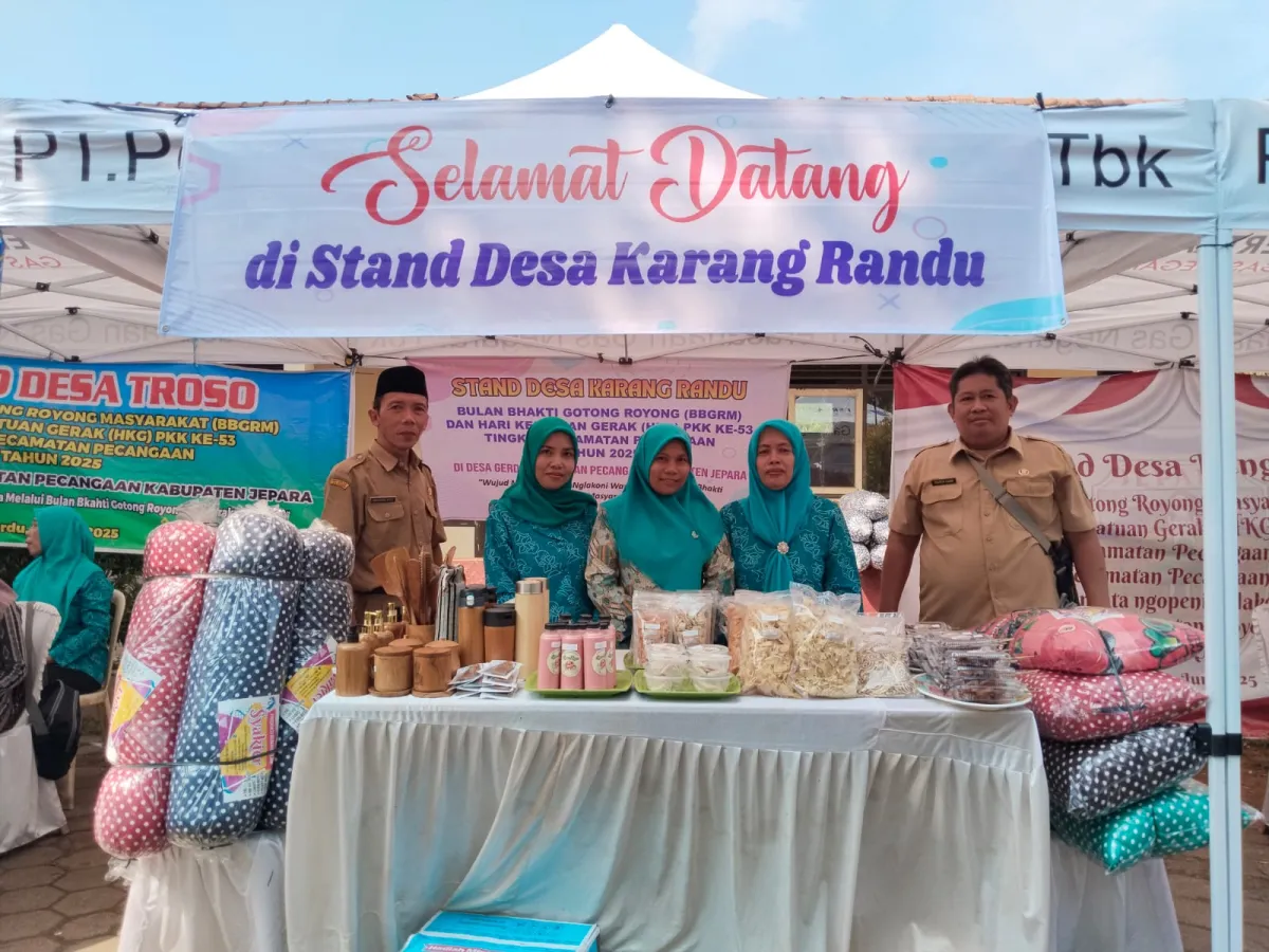 Bazar UMKM Bunga di Desa Ngeling Kecamatan Pecangaan