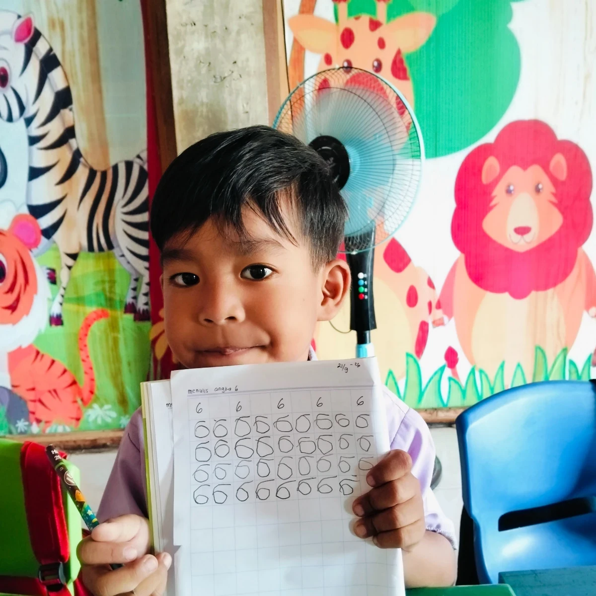Kegiatan proses belajar anak anak Pos Paud Kasih ibu Kaliaman 