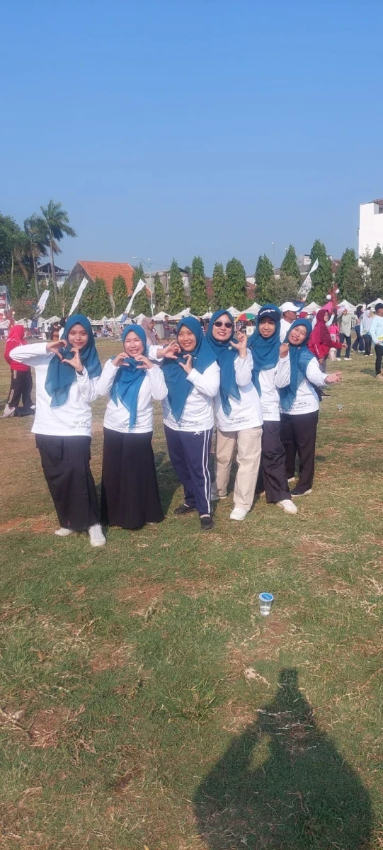 Senam bersama dalam rangka Gebyar BumDes Bumdesma di Alun-alun Jepara 