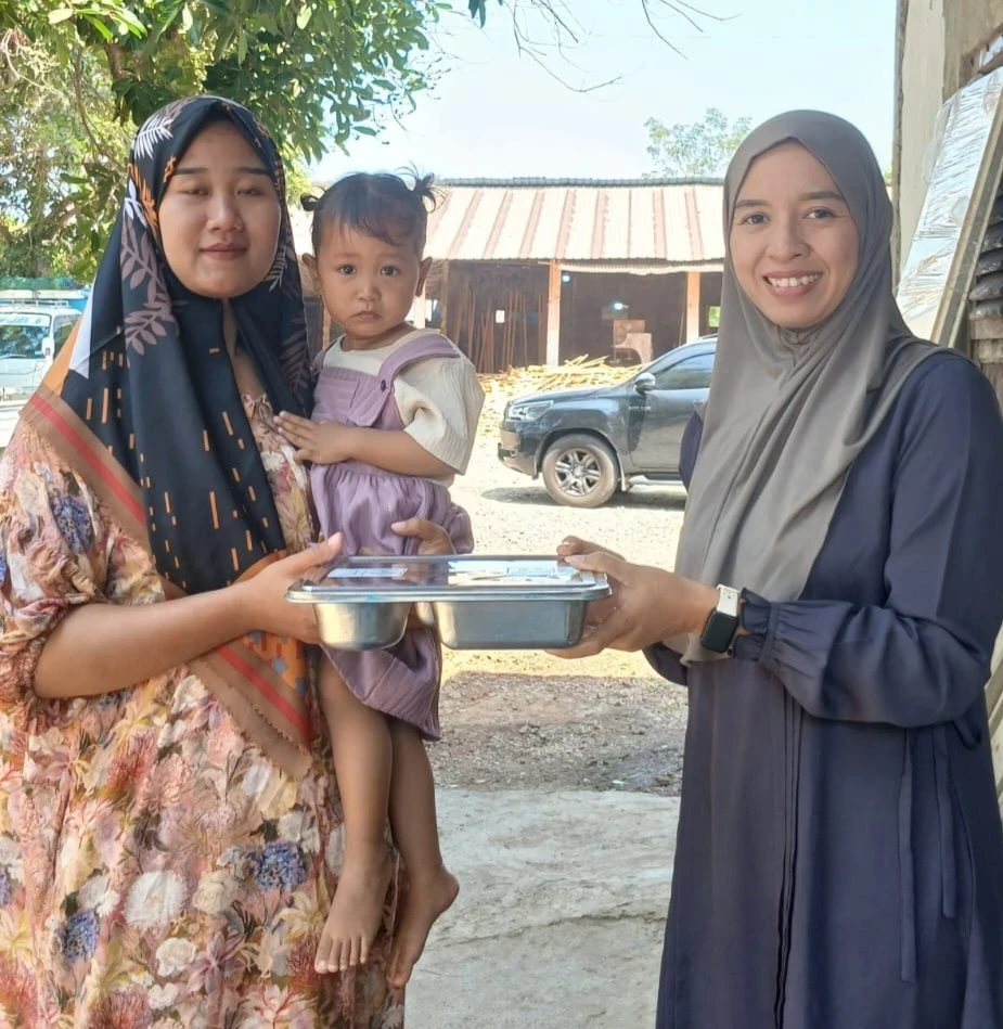 Pemberian Makanan Bergizi (MBG) bagi Bumil, Busui, dan Balita di Posyandu Harapan 9 RW 03 Desa Karanggondang
