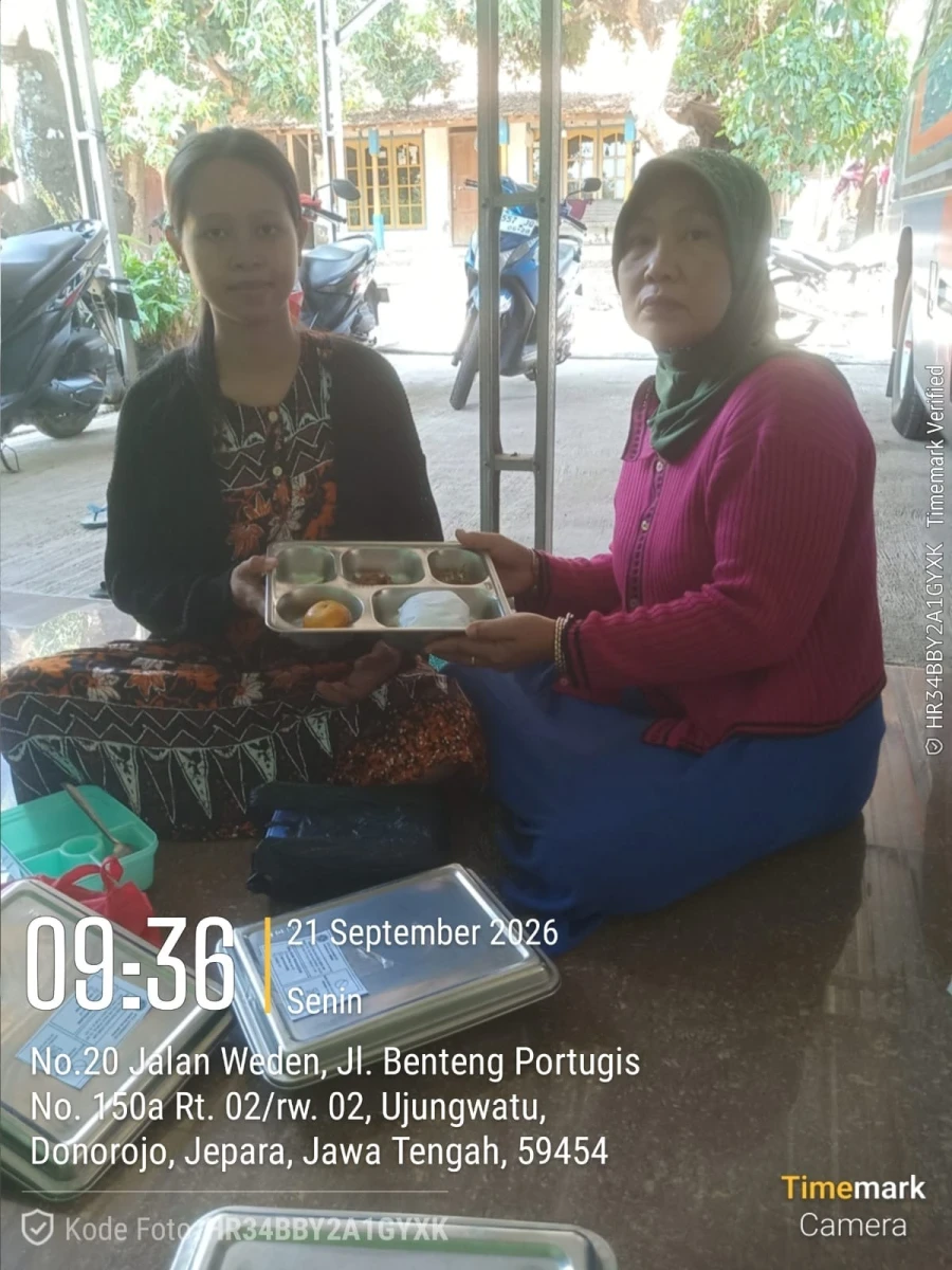 KEGIATAN MBG DI POS 05 RW 02 DUKUH SIDOREJO