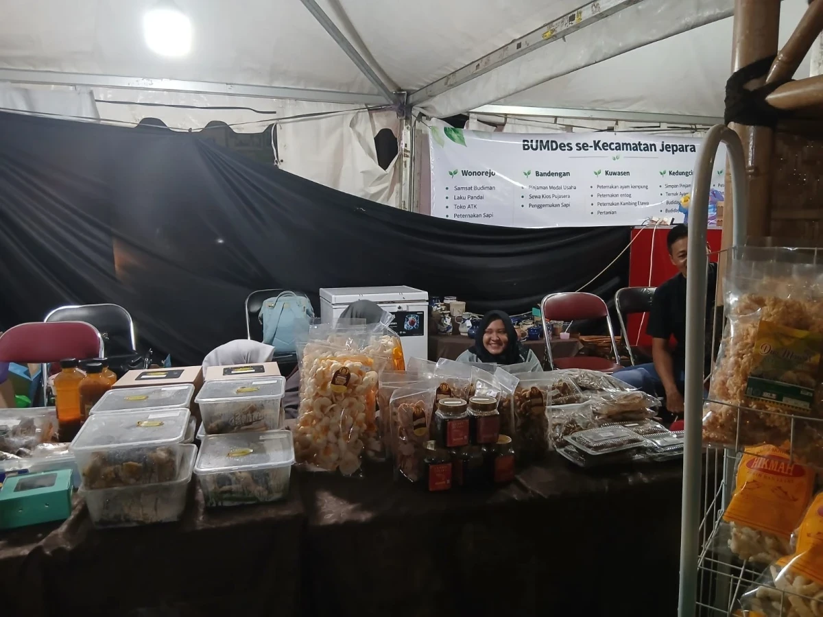 TP PKK Desa Kedungcino Turut Nglarisi Produk BUMDes/BUMDesMa dan UMKM