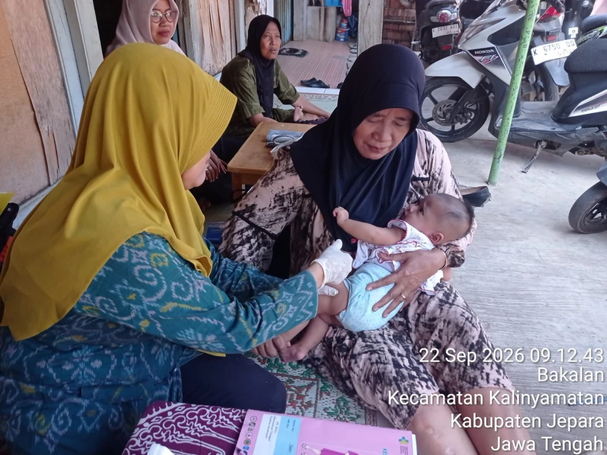 Pelaksanaan Posyandu Bunga Sakura 3 Desa Bakalan 