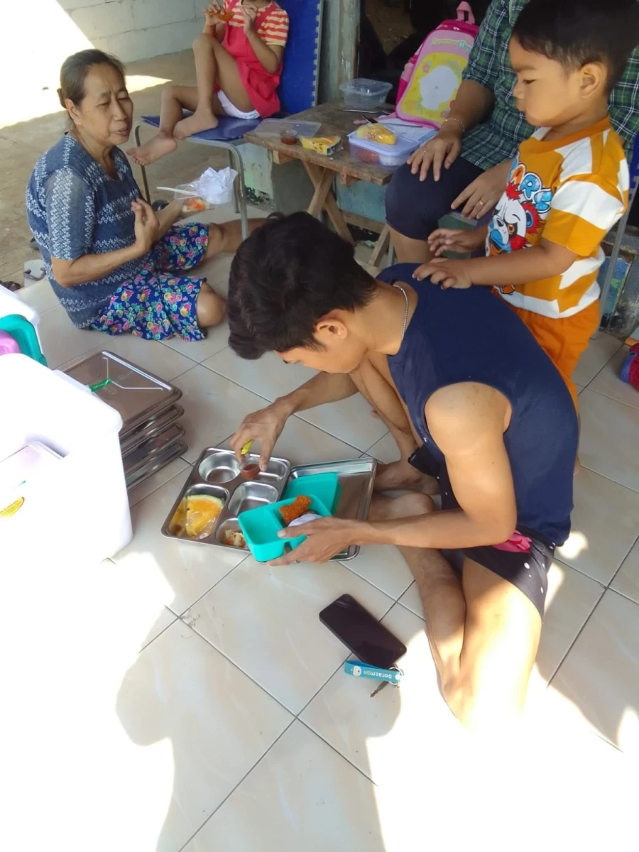 KEGIATAN POSYANDU MAWAR MERAH 6 DESA BANYUMANIS