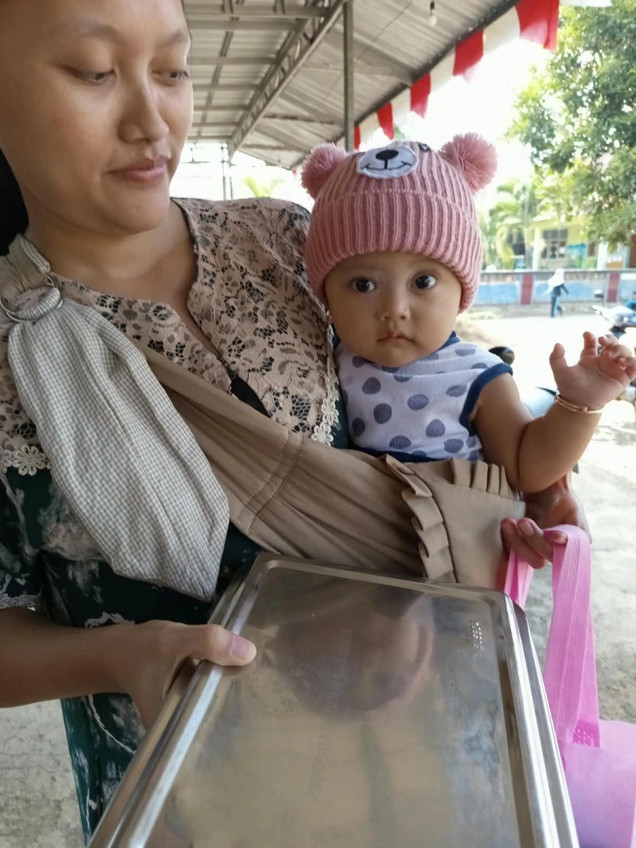 Pembagian MBG di posyandu Mukti Rahayu Pendem