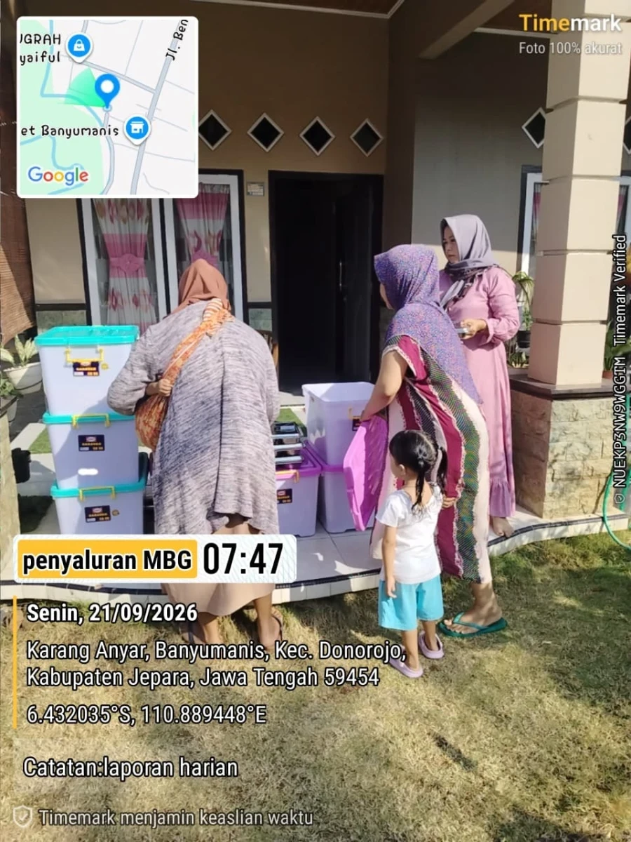 PENDISTRIBUSIAN MAKANAN BERGIZI GRATIS (MBG) UNTUK IBU HAMIL DAN BALITA POS MAWAR MERAH 4 DESA BANYUMANIS