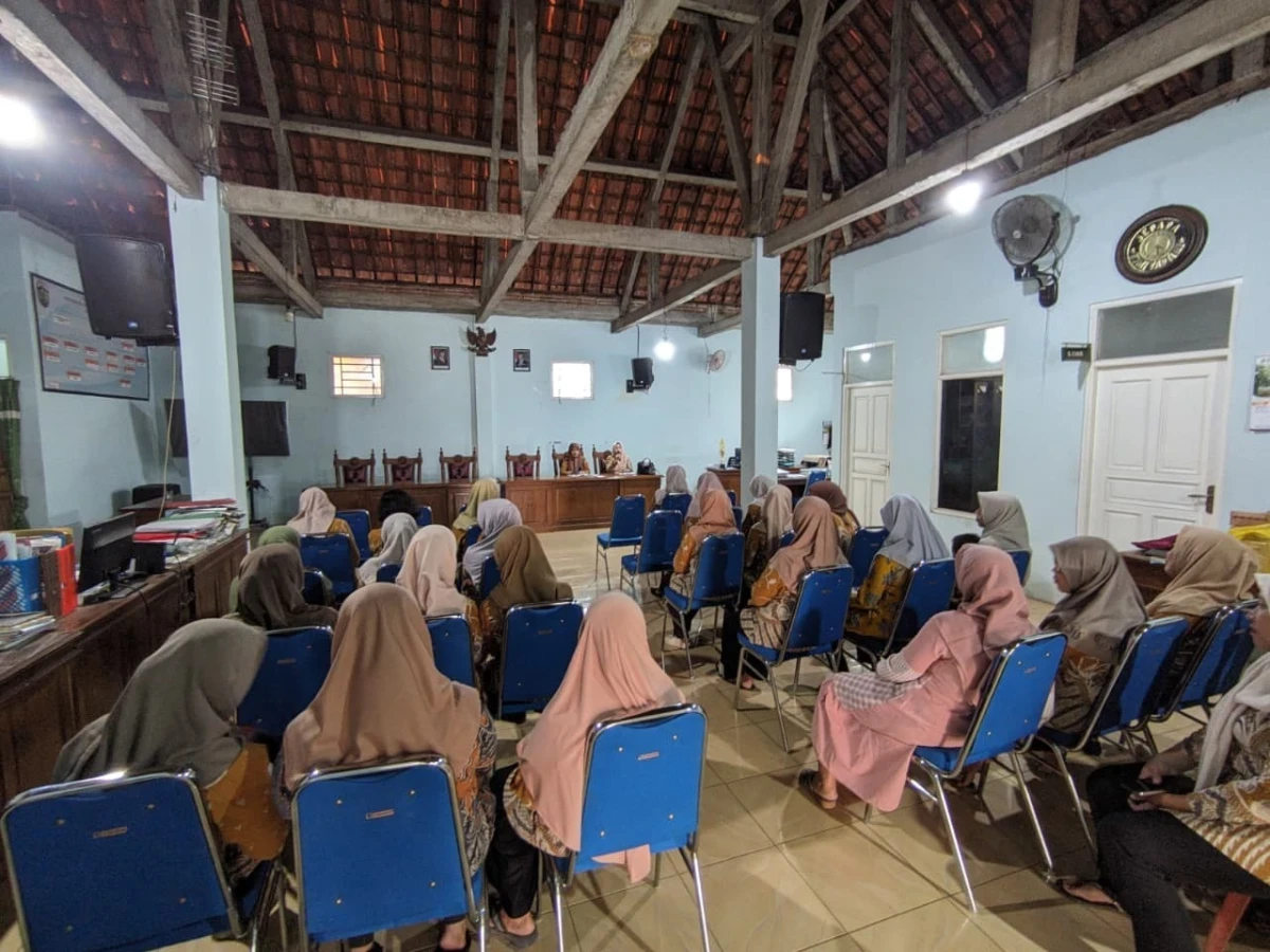 pertemuan rutin PKK desa