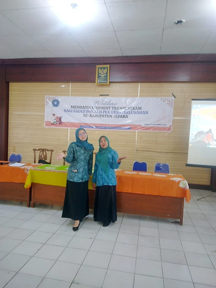 Pelatihan Membatik Ecoprint Teknik Steam Pokja II