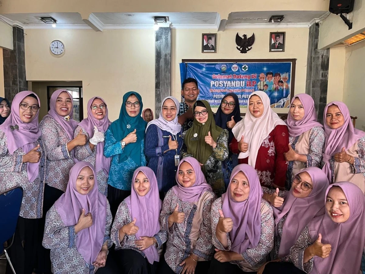 Pendampingan Posyandu Lansia Desa Semat
