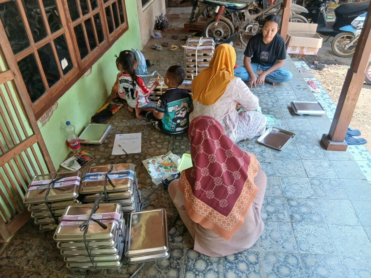 MAKANAN BERGIZI GRATIS