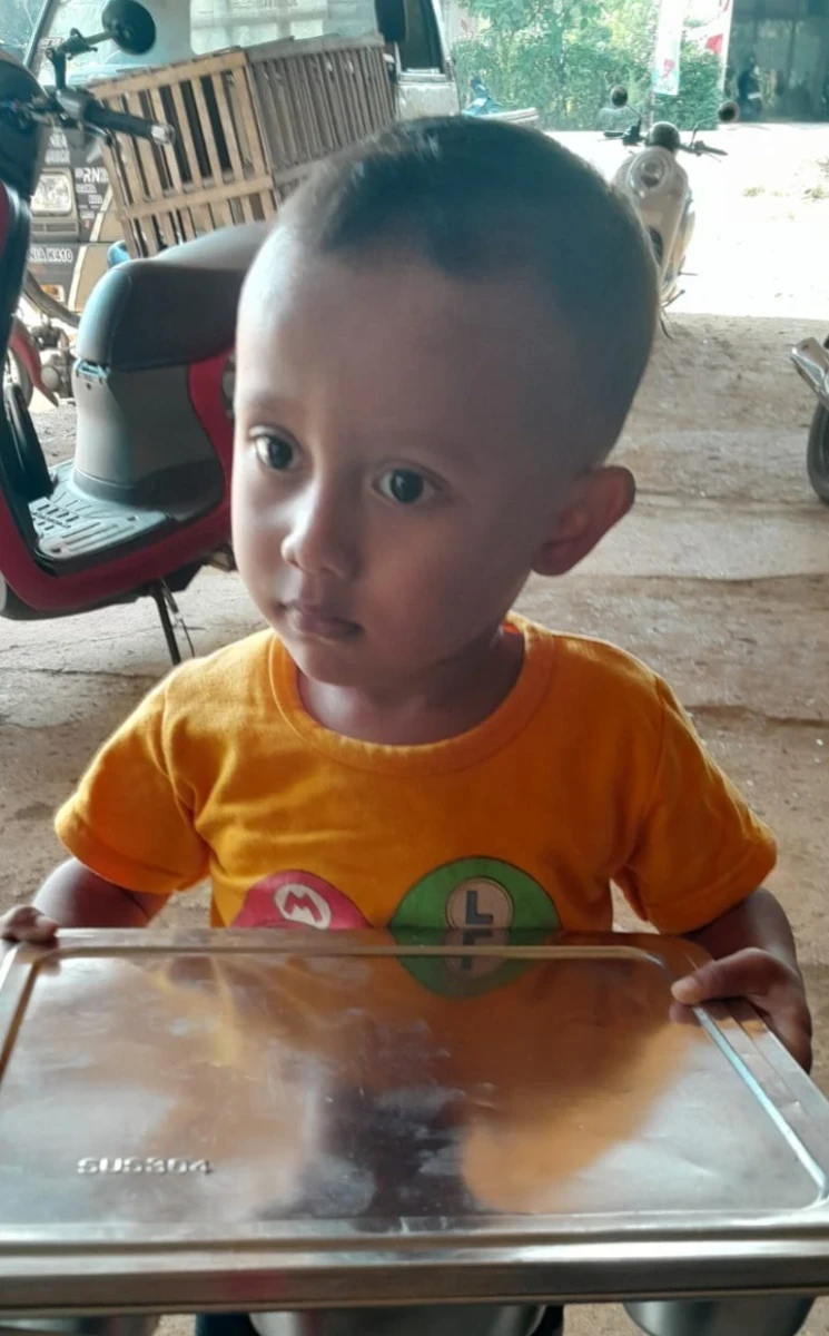 Distribusi MBG Bumil, Busui, dan Balita di Posyandu Harapan 6 Desa Karanggondang