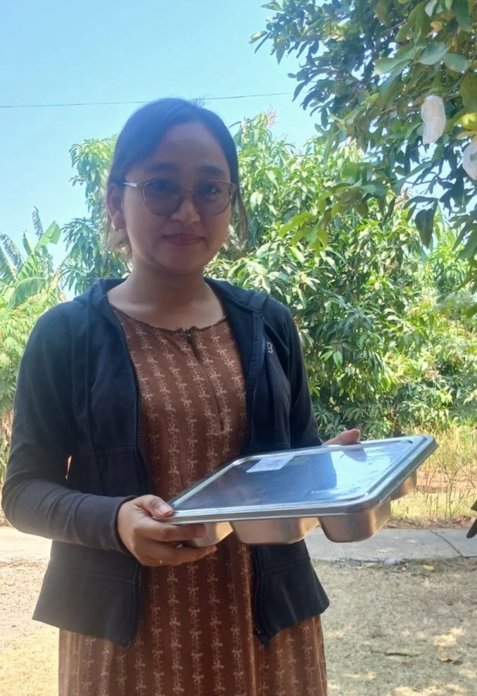Distribusi MBG Bumil, Busui, dan Balita di Posyandu Harapan 4 Desa Karanggondang