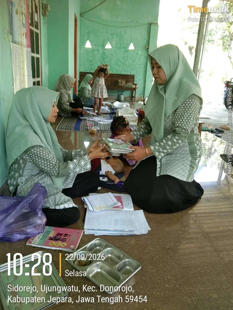 PENDISTRIBUSIAN MBG DI RW 02 POS 05 SIDOREJO