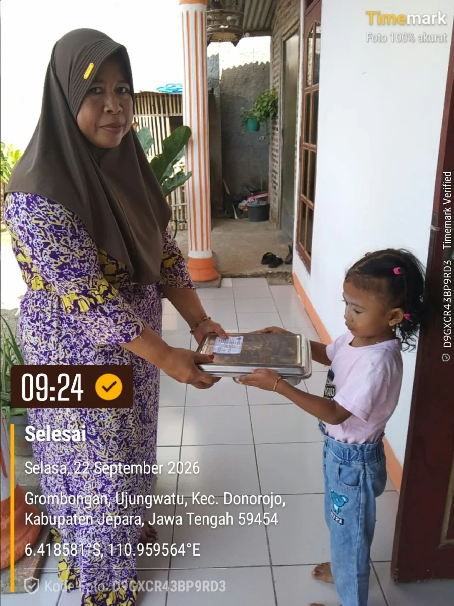 PENDISTRIBUSIAN MBG DI RW 03 POS 06